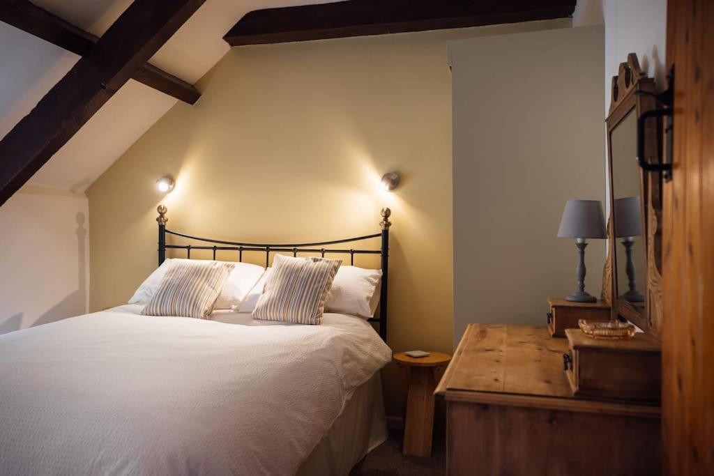 Barn Cottage - Family-Friendly Cottage With Heated Indoor Pool Хаверфордуэст Экстерьер фото